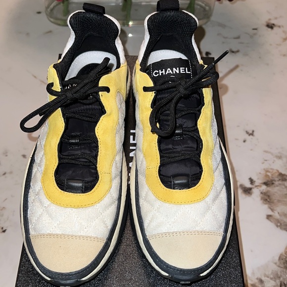 NIB CHANEL 22C Mesh and calfskin sneakers size 42 - Picture 3 of 9